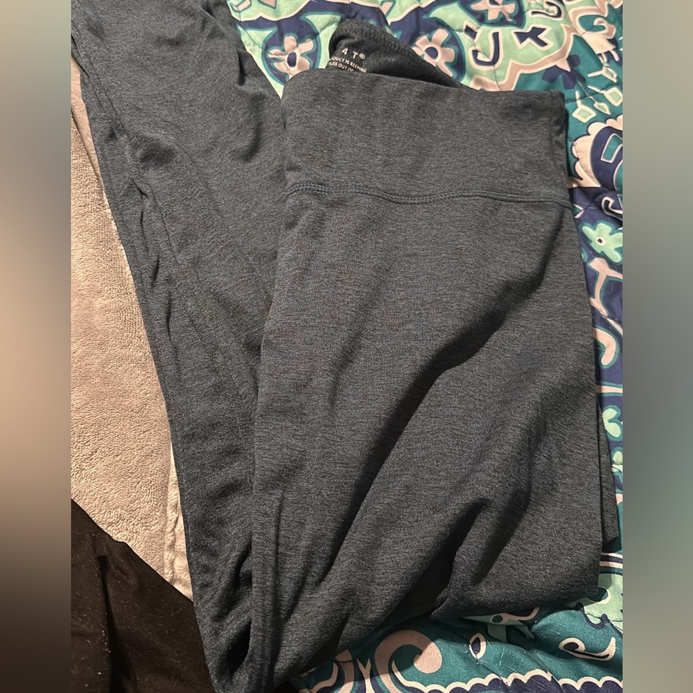 Threads 4 Thoughts leggings